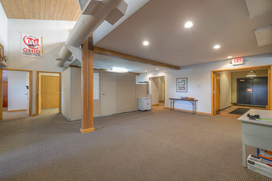 More Photos Of 8880 Ballentine St, Overland Park Office For Sale