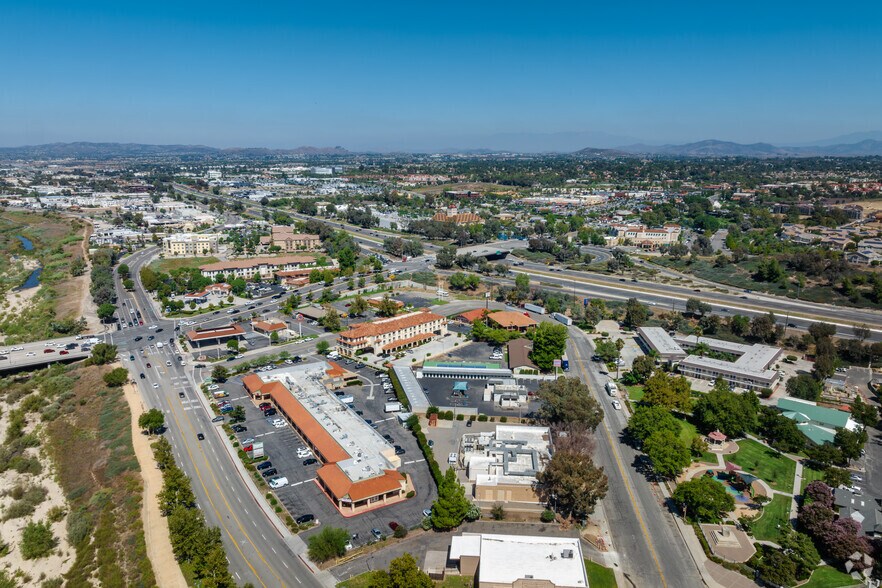 More Photos Of 28250-28326 Old Town Front St, Temecula Freestanding For Sale