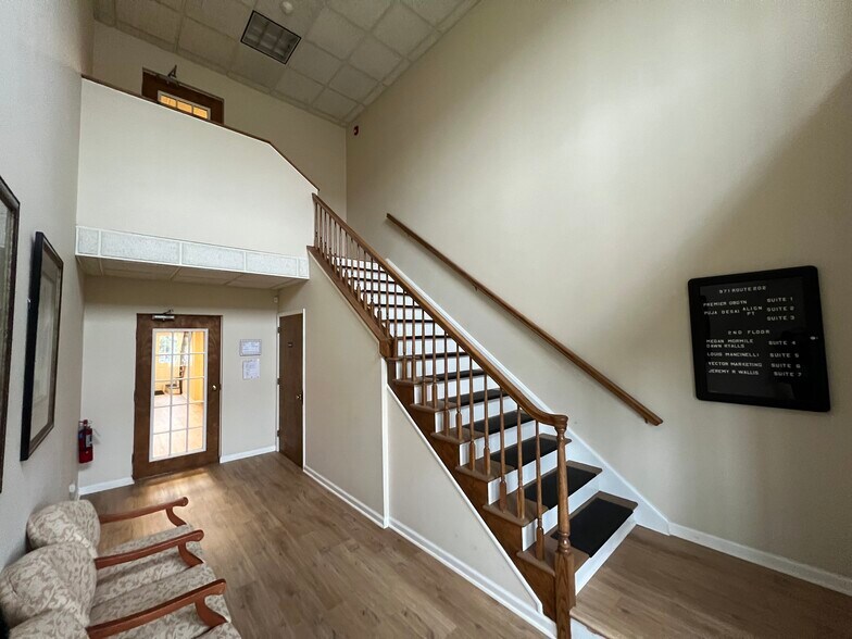 More Photos Of 971 US Highway 202 N, Branchburg Medical For Lease