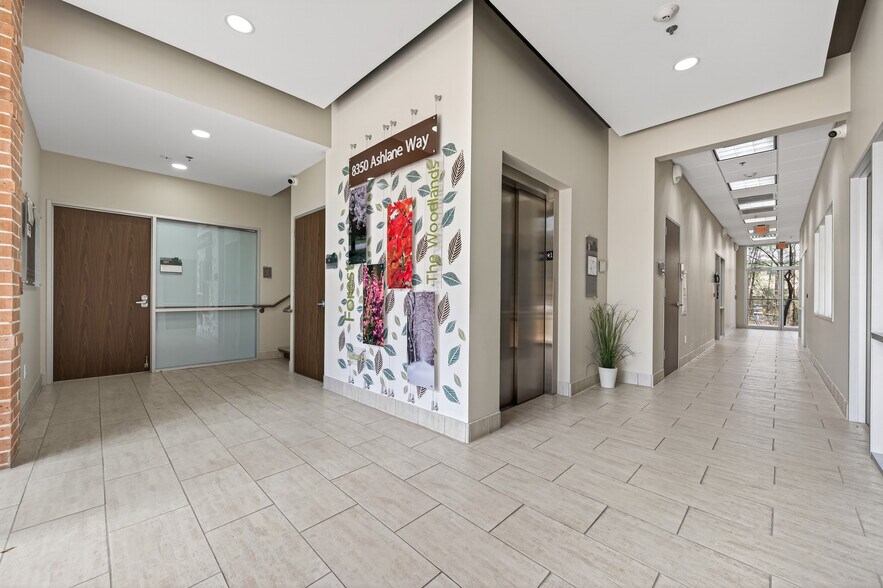 More Photos Of 8350 Ashlane Way, The Woodlands Medical For Lease