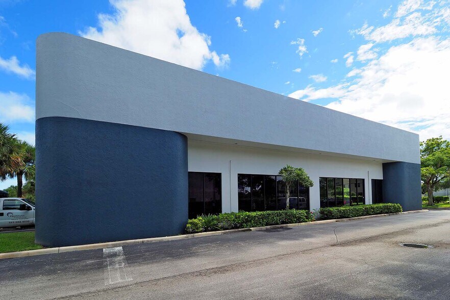 More Photos Of 1000 Clint Moore Rd, Boca Raton Unknown For Lease