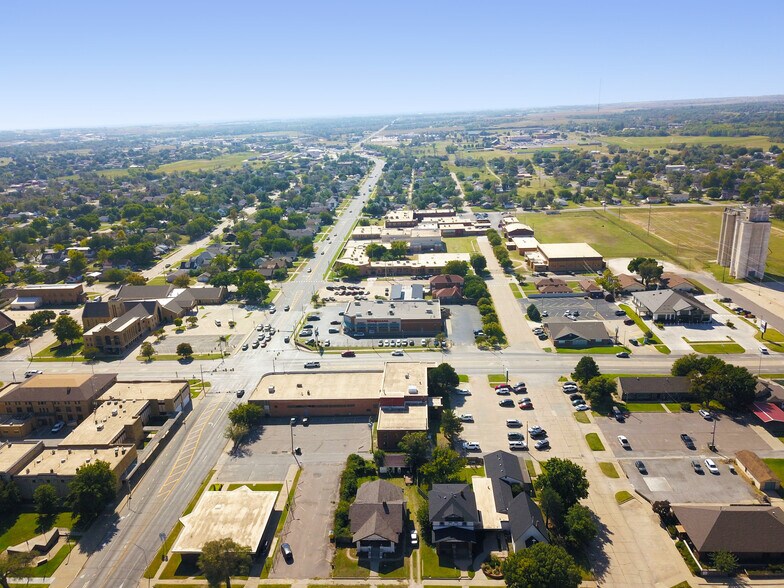 More Photos Of 1222 10th St, Woodward Office For Sale