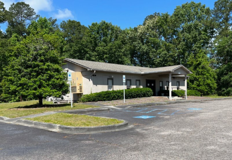 Primary Photo Of 33 Salkehatchie Rd, Yemassee Bank For Lease