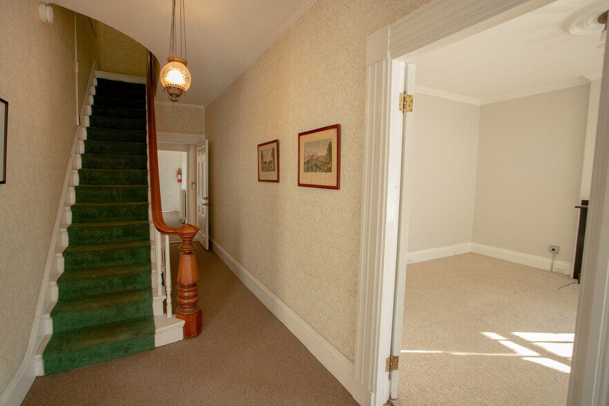 More Photos Of 77 Broadway, Bangor Apartments For Sale