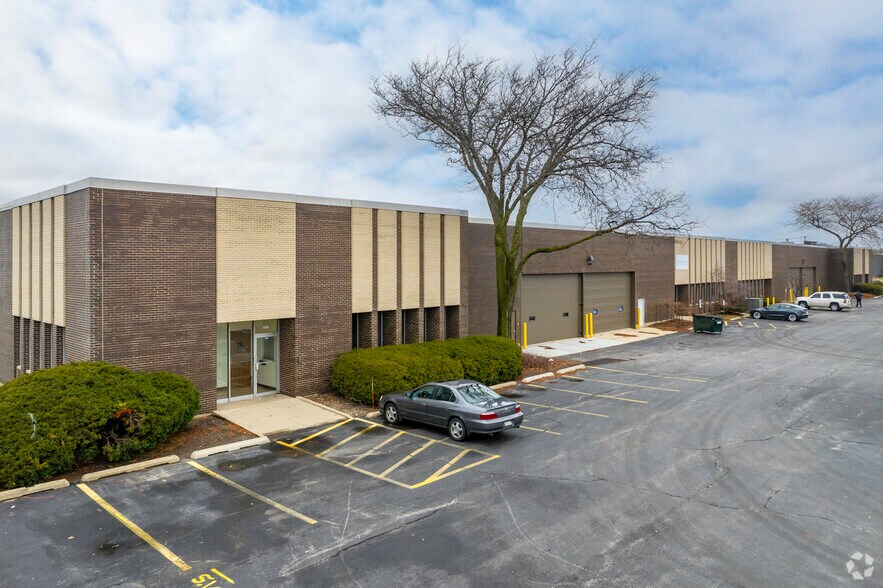 More Photos Of 7510-7540 N Caldwell Ave, Niles Manufacturing For Lease