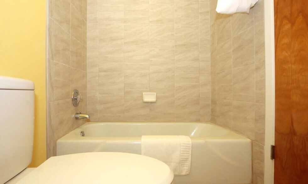 More Photos Of 705 W Winnemucca Blvd, Winnemucca Hotel For Sale