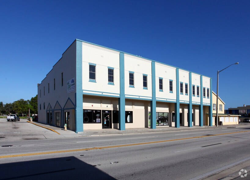 Primary Photo Of 801 8th Ave W, Palmetto Showroom For Lease