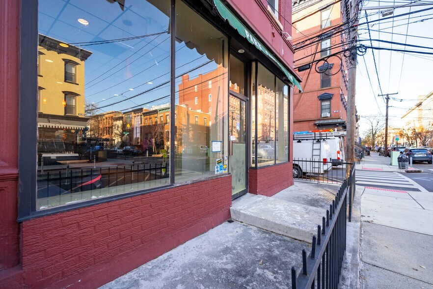 More Photos Of 746 Park Ave, Hoboken Storefront Retail Residential For Lease