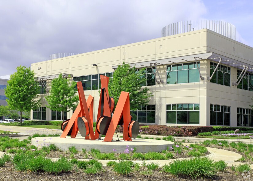 More Photos Of 5850 Rogerdale Rd, Houston Office For Lease