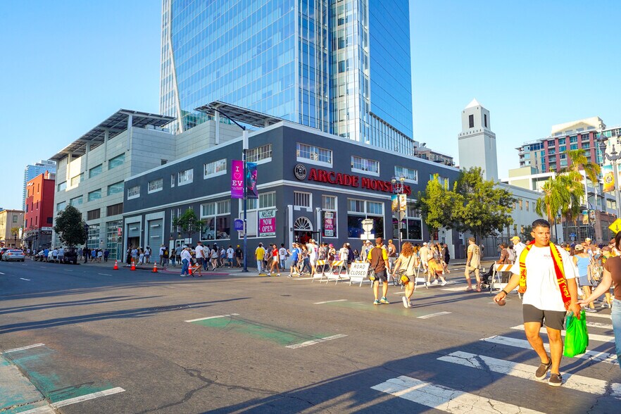 More Photos Of 704 J St, San Diego General Retail For Sale