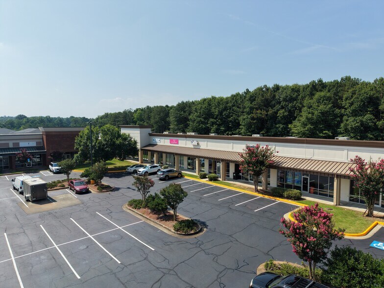 More Photos Of 1300-1500 McDonough Pky, McDonough Unknown For Lease