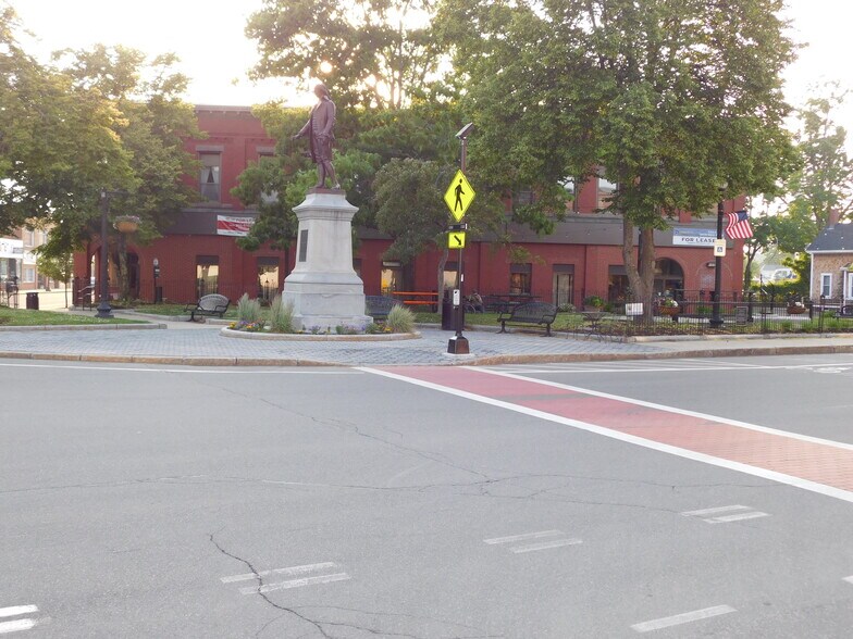 More Photos Of 1 N Main St, Rochester Office For Lease