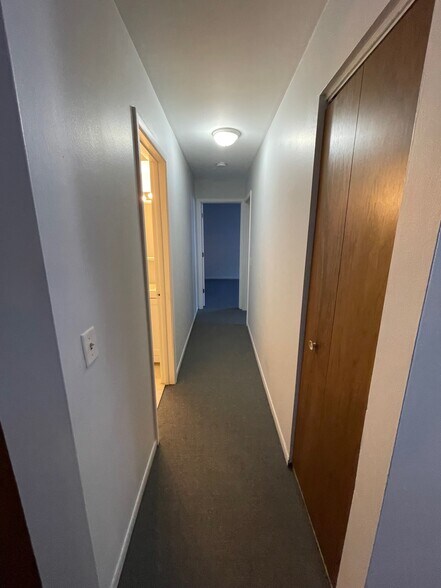 More Photos Of 37 Nippersink Blvd, Fox Lake Apartments For Sale