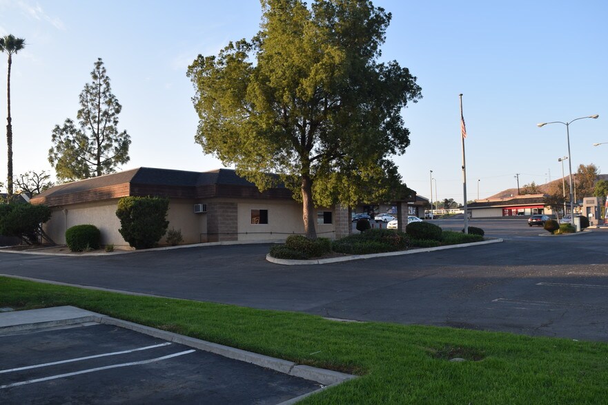 More Photos Of 2810-2856 Hamner Ave, Norco Unknown For Lease