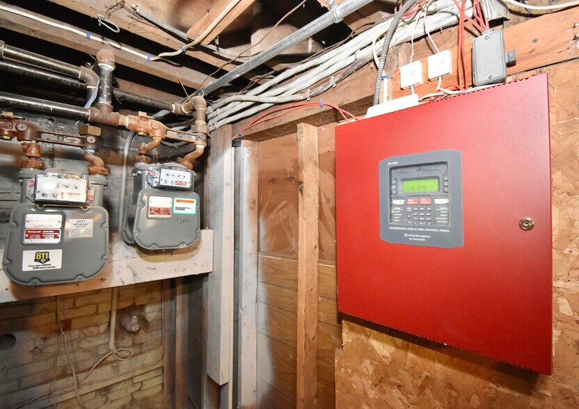 More Photos Of 855 Liberty St, Springfield Apartments For Sale