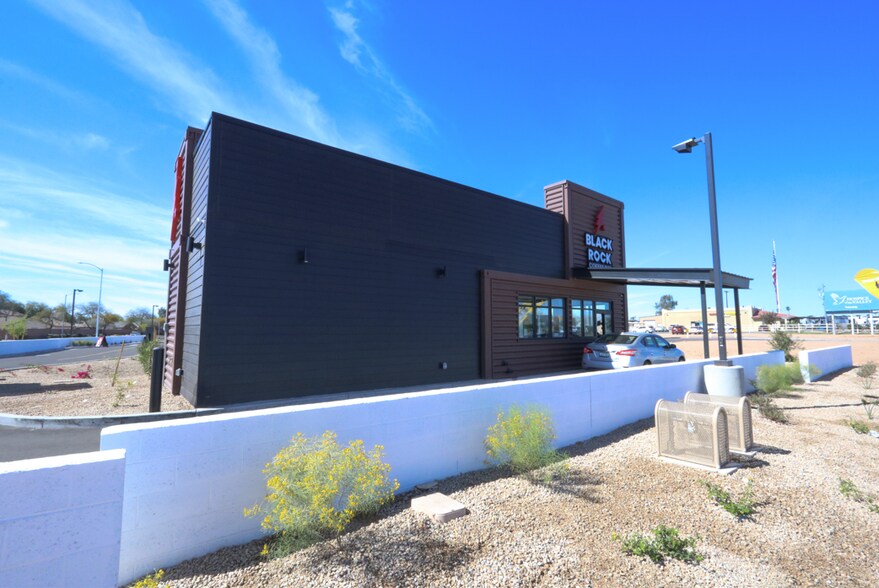 More Photos Of 12443 NW Grand Ave, El Mirage General Retail For Sale