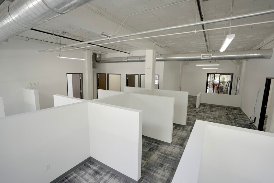 Primary Photo Of 1355 Palmetto St, Los Angeles Loft Creative Space For Lease