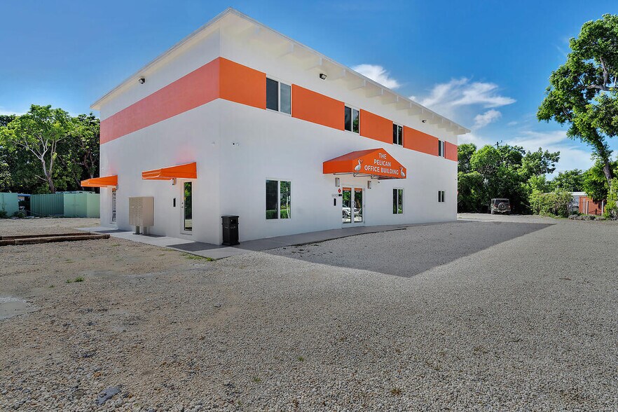 More Photos Of 101925 Overseas Hwy, Key Largo Office For Lease