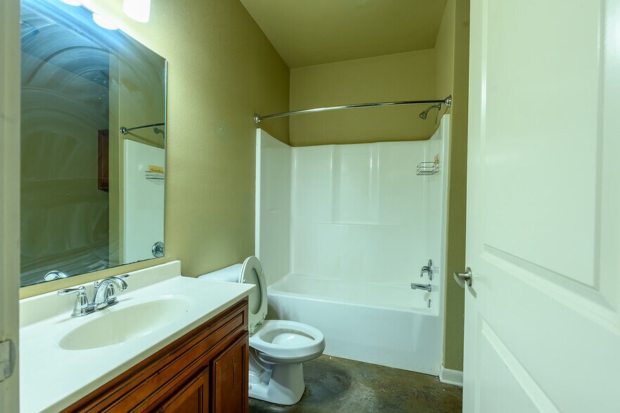 More Photos Of 2400 Market Plaza Dr, Conway Apartments For Sale