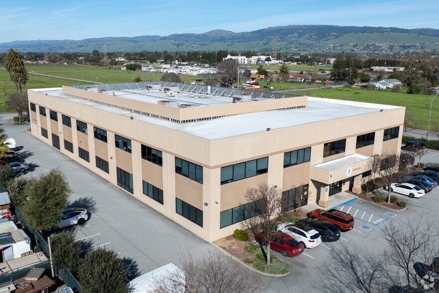 More Photos Of 9015 Murray Ave, Gilroy Light Manufacturing For Lease