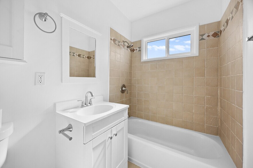 More Photos Of 6011 Pine Crest Dr, Los Angeles Multifamily For Sale