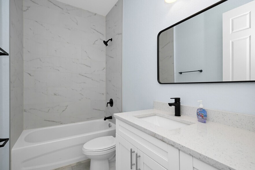 More Photos Of 7604 103rd Loop, Ocala Multifamily For Sale