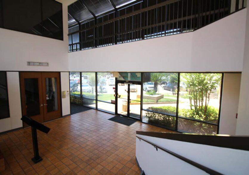 More Photos Of 7011 Harwin Dr, Houston Office For Sale
