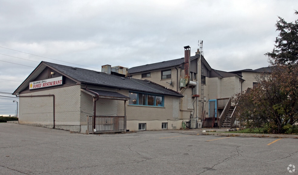 More Photos Of 11087 Victoria Square Blvd, Markham Freestanding For Sale