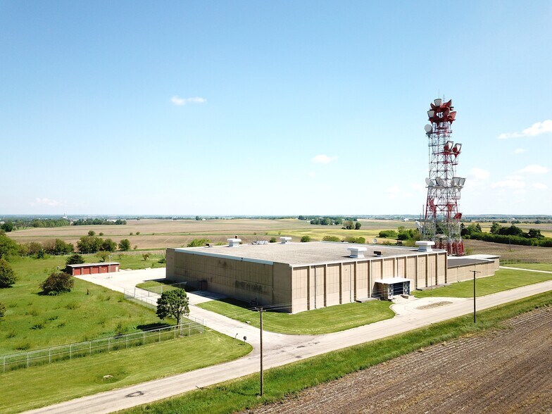 More Photos Of 2869 N 3501st Rd, Seneca Manufacturing For Sale