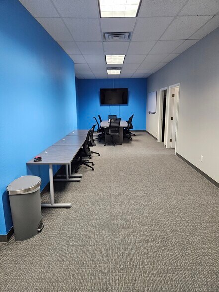 More Photos Of 2304 W Interstate 20, Arlington Office For Lease
