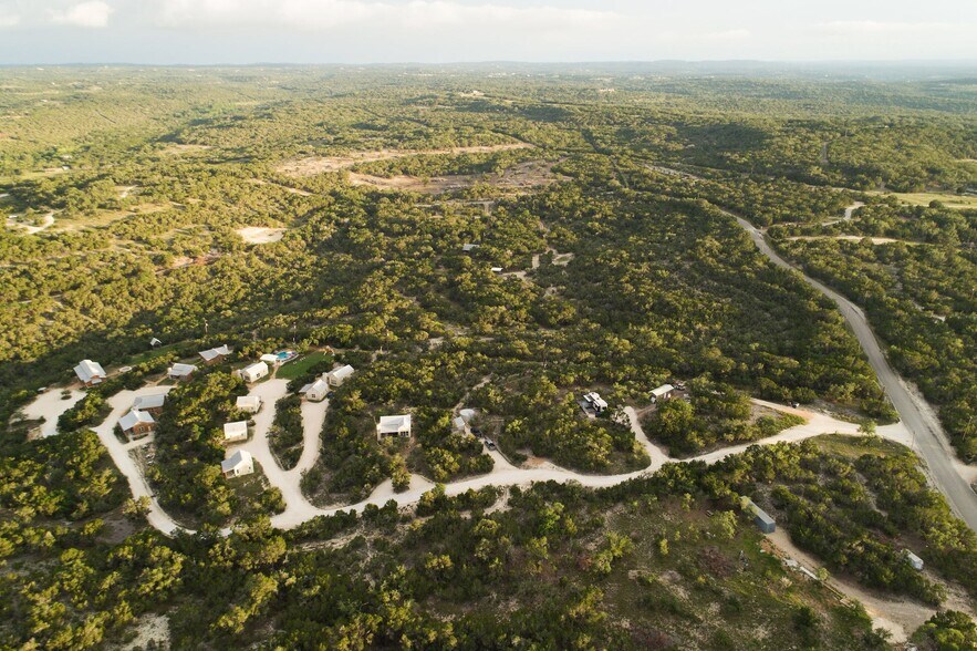 More Photos Of 7400 McGregor Ln, Dripping Springs Hotel For Sale