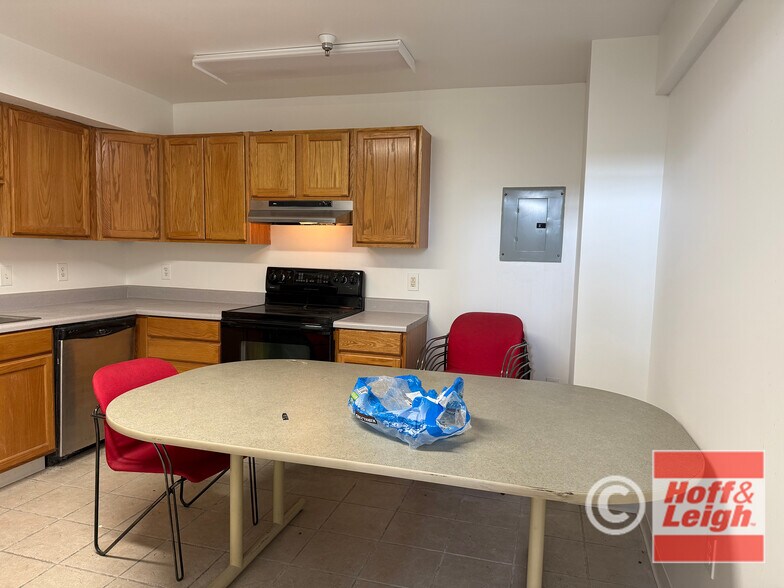 More Photos Of 2531 W 62nd Ct, Denver Warehouse For Lease