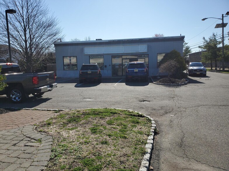 More Photos Of 472 US Highway 46, Fairfield Storefront Retail Office For Lease