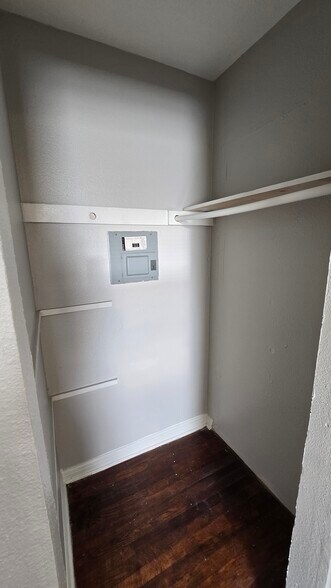 More Photos Of 323 Claremont Ave, San Antonio Multifamily For Sale
