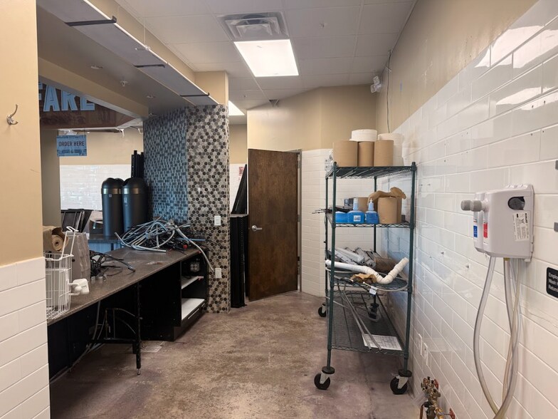 More Photos Of 5629 N Lamar Blvd, Austin Apartments For Lease