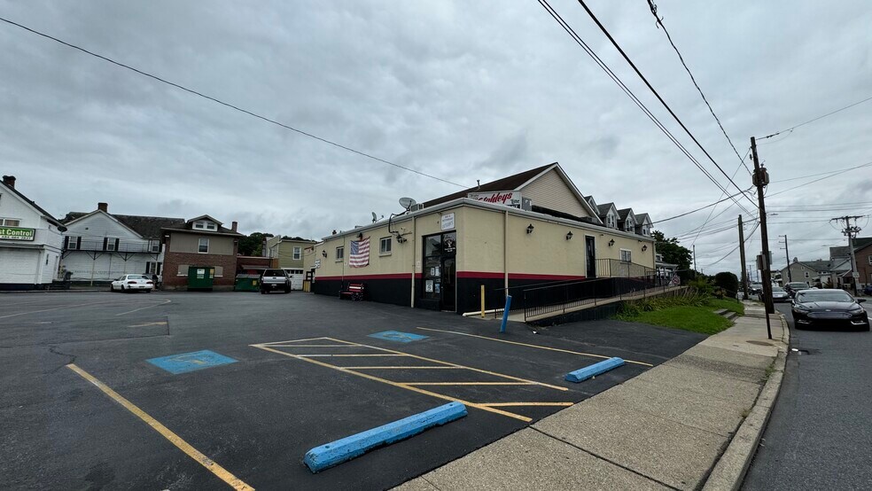 More Photos Of 1824-1826 Hanover Ave, Allentown Restaurant For Sale