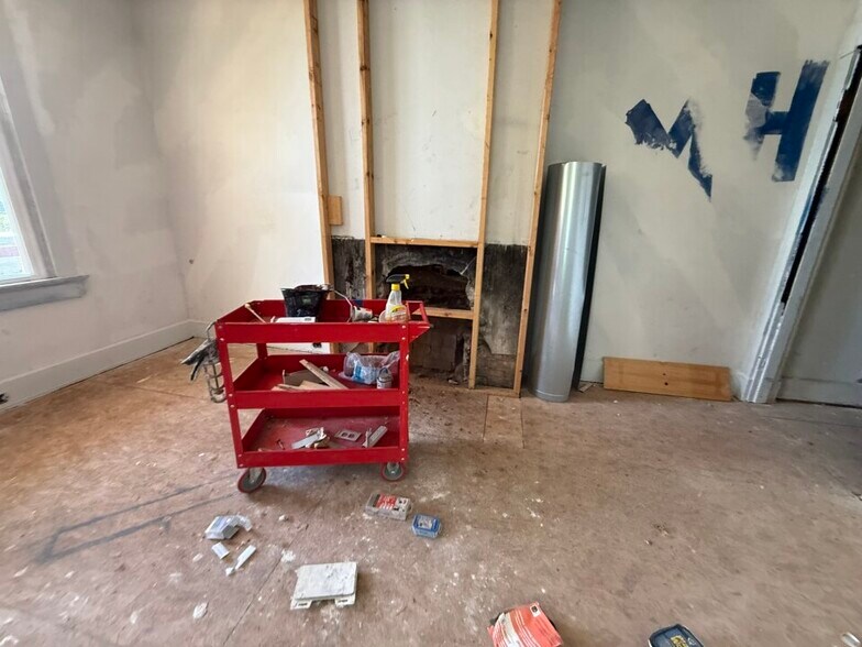 More Photos Of 2450 River Rd, Cincinnati Multifamily For Sale