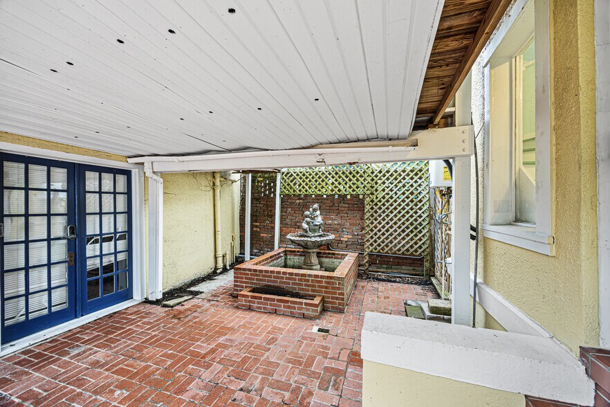 More Photos Of 1723 25th St, Galveston Hospitality For Sale