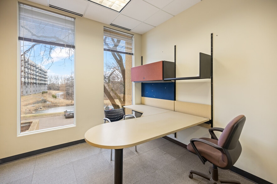 More Photos Of 10000 Highway 55, Plymouth Office For Lease