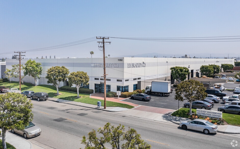 Primary Photo Of 1150 N Red Gum St, Anaheim Warehouse For Lease