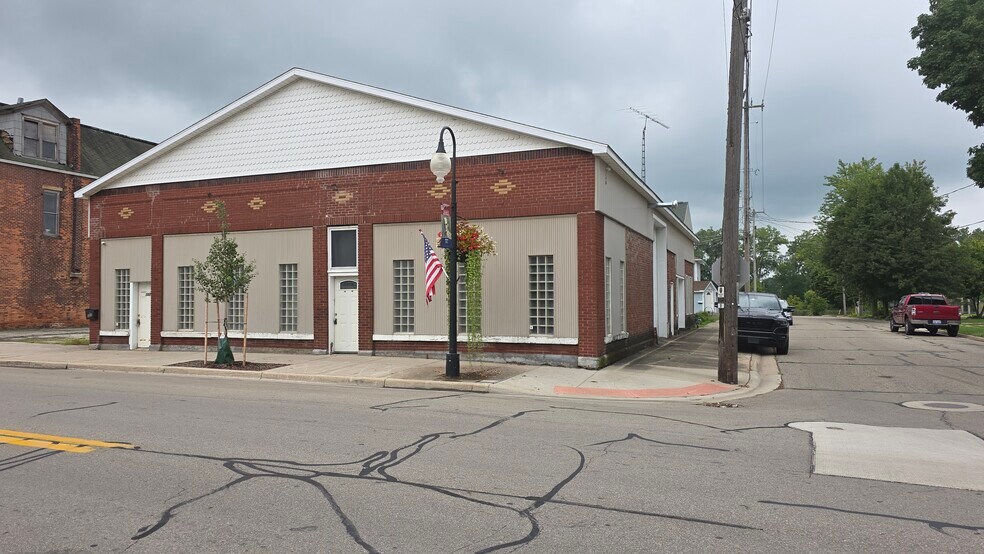 Primary Photo Of 127 North St, Morenci Showroom For Sale