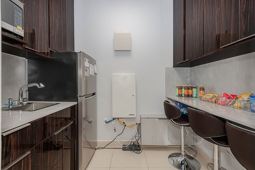 More Photos Of 7301 Wiles Rd, Coral Springs Medical For Sale