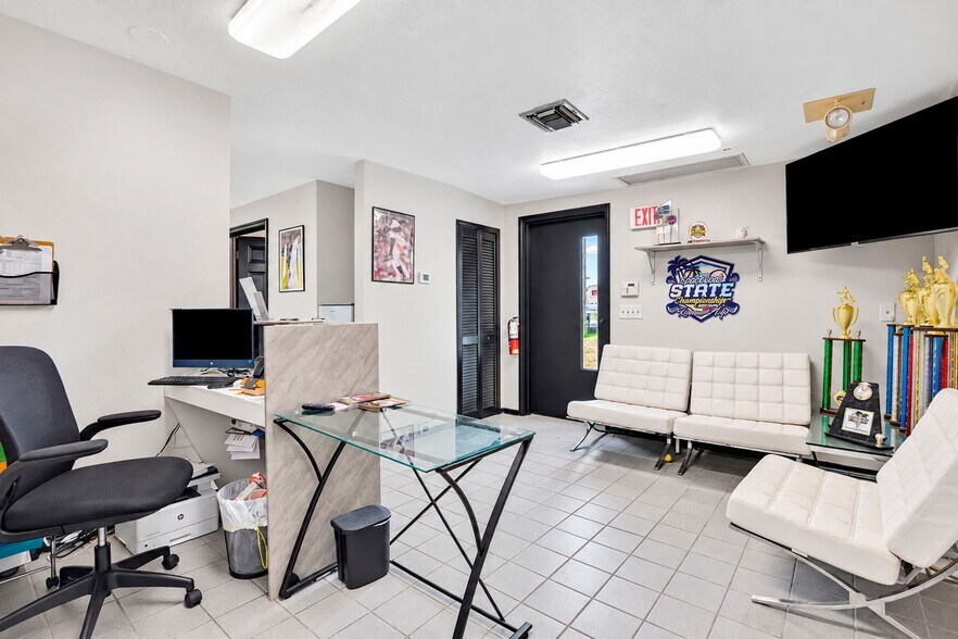 More Photos Of 5515 S Orange Ave, Orlando Warehouse For Sale