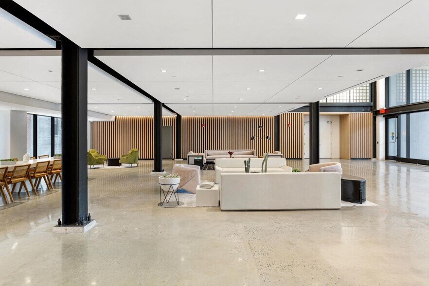 More Photos Of 25 Columbia Hts, Brooklyn Office For Lease