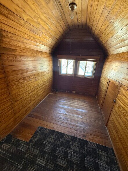 More Photos Of 8838 Belair Rd, Nottingham Office For Lease