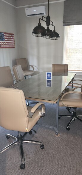 More Photos Of 205 Norcross St, Roswell Medical For Sale