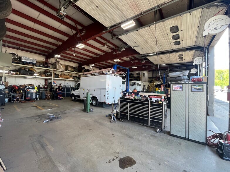 More Photos Of 790 W Chestnut St, Brockton Service For Sale