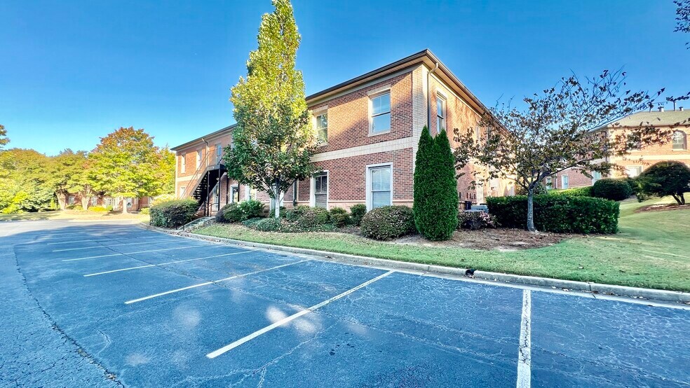 More Photos Of 4080 McGinnis Ferry Rd, Alpharetta Office For Sale