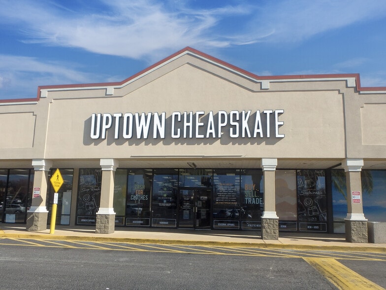 More Photos Of 1451 Woodruff Rd, Greenville Unknown For Lease