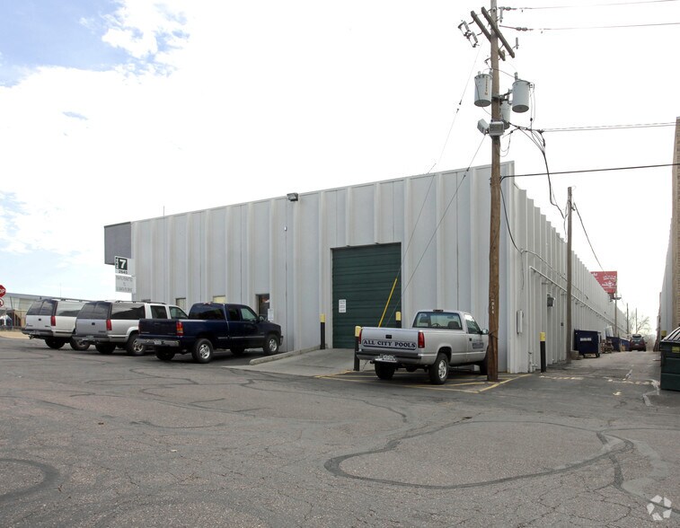 More Photos Of 2645 S Santa Fe Dr, Denver Warehouse For Lease
